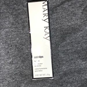 Mary Kay satin lip balm:this one was sold.